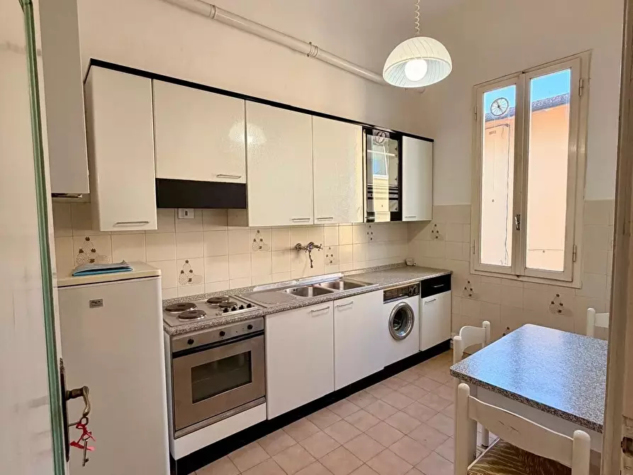 Immagine 10 di Trilocale in vendita  in Via della Torre a Firenze