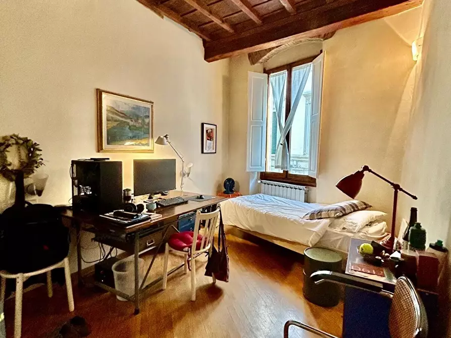 Immagine 11 di Quadrilocale in affitto  in Via di Mezzo a Firenze