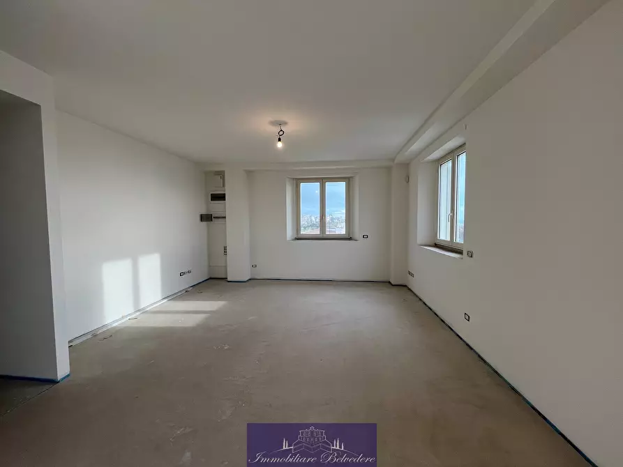 Immagine 7 di Quadrilocale in vendita  in Via Nazario Sauro a Camaiore