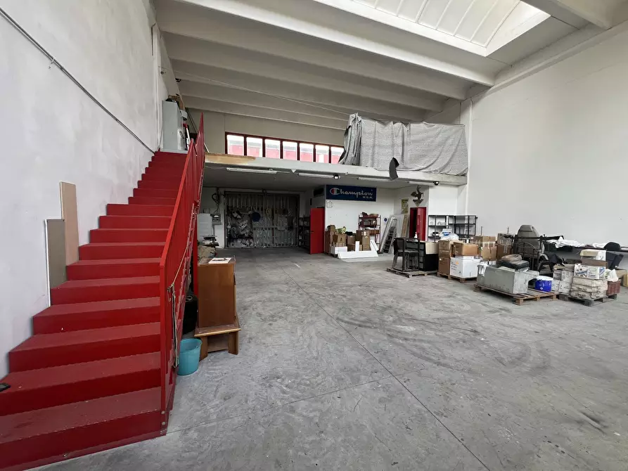 Immagine 21 di Showroom in vendita  in Via Amedeo Modigliani 10 a Crevalcore