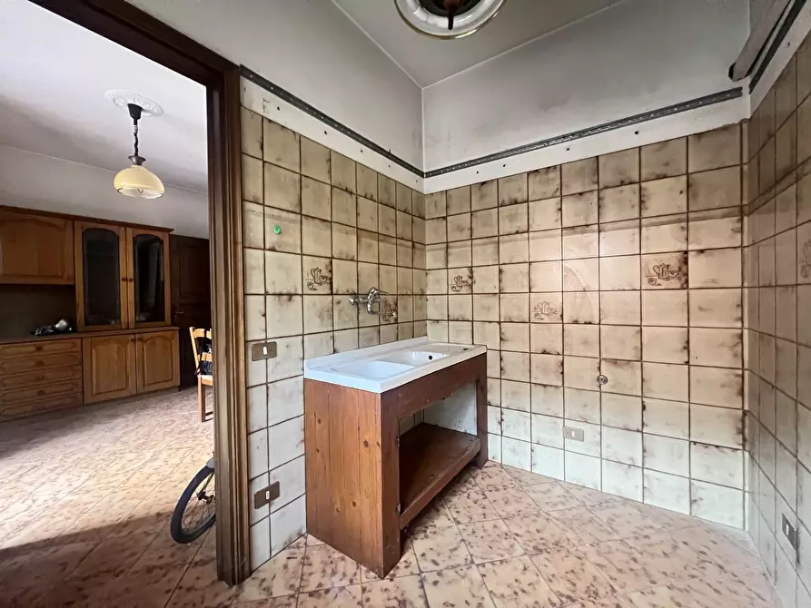 Immagine 14 di Quadrilocale in vendita  in via Della Ghiaia 47 a Modena