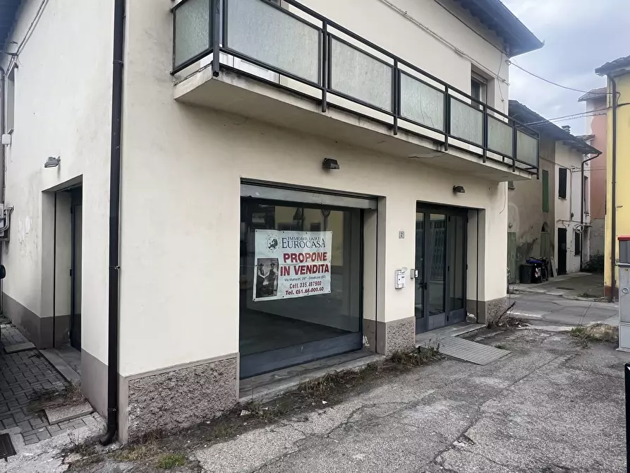 Immagine 6 di Locale commerciale in vendita  in Via Argini 2 a Ravarino