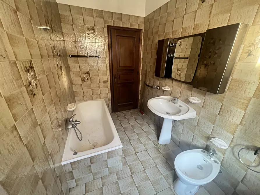 Immagine 29 di Quadrilocale in vendita  in via Della Ghiaia 47 a Modena