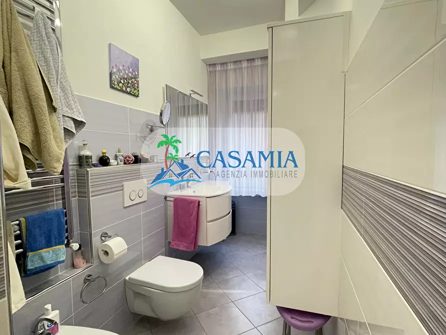 Immagine 19 di Quadrilocale in vendita  a Grottammare