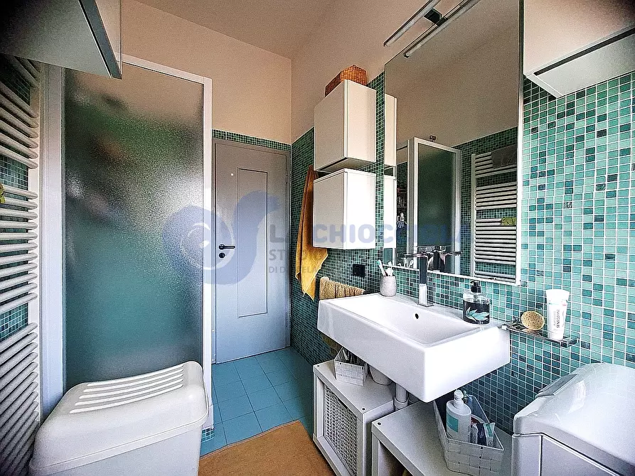 Immagine 27 di Trilocale in vendita  in Via Francesca Edera de Giovanni 16 a Bologna