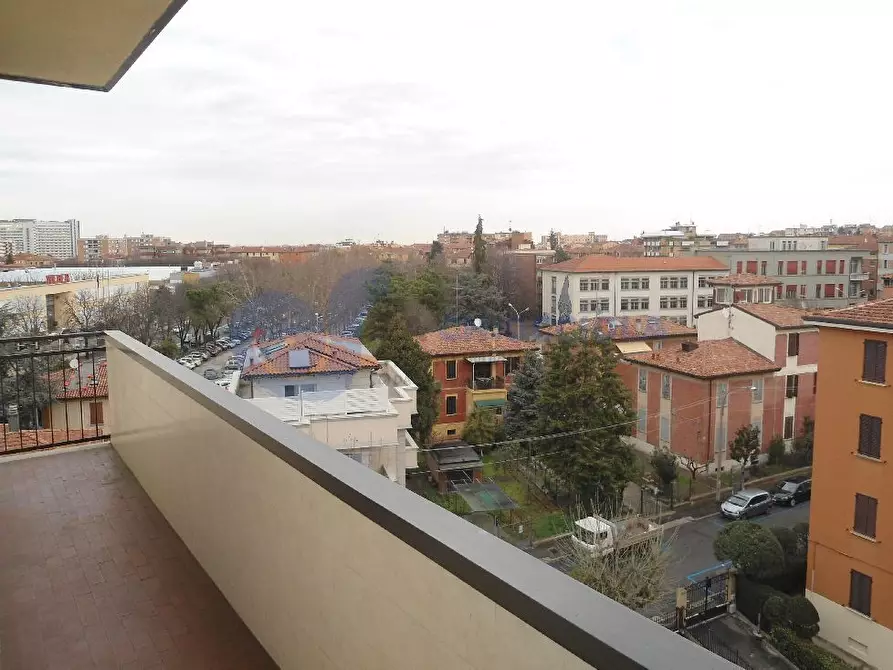 Immagine 15 di Trilocale in affitto  in via Valdossola a Bologna