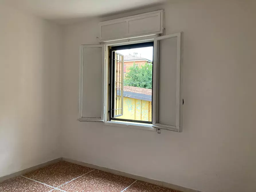 Immagine 15 di Trilocale in affitto  a Bologna