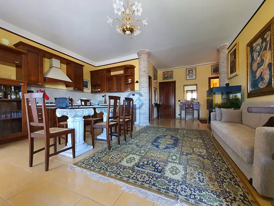 Immagine 2 di Trilocale in affitto  a Catanzaro