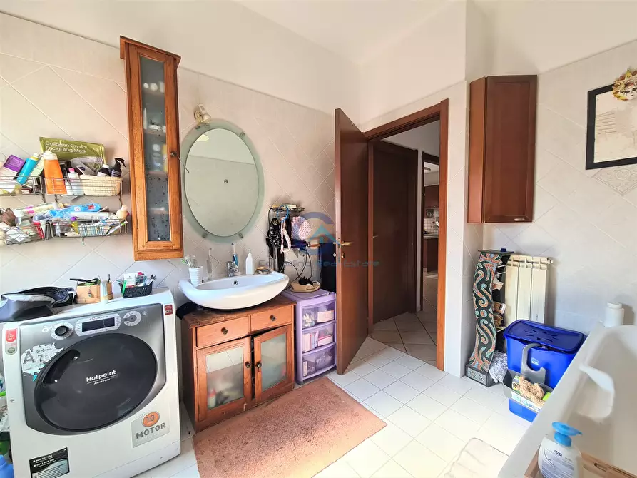Immagine 6 di Quadrilocale in affitto  a Catanzaro