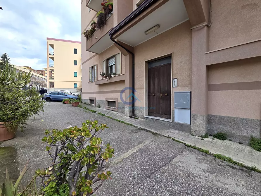 Immagine 25 di Quadrilocale in vendita  in Viale Crotone 66 a Catanzaro