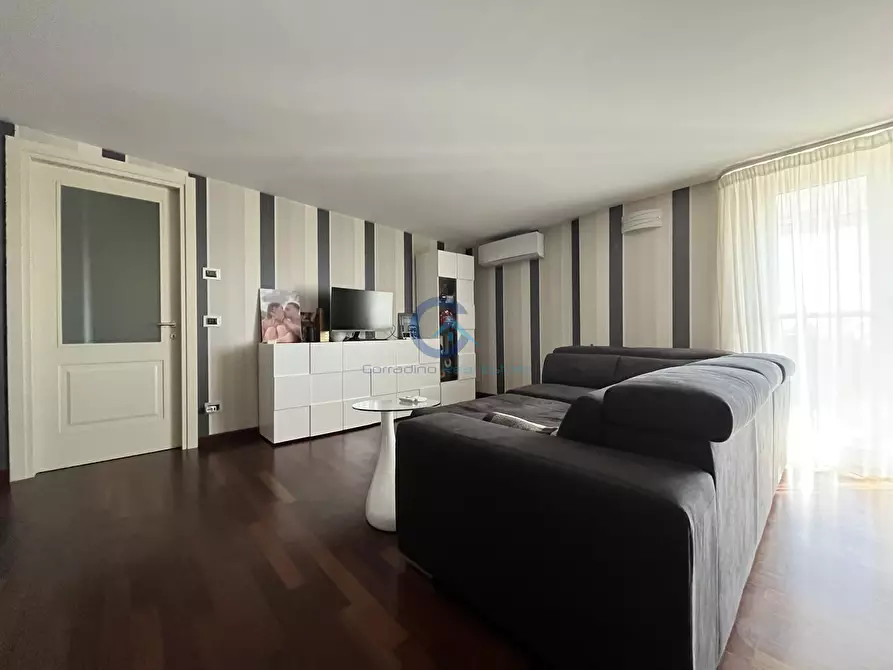 Immagine 6 di Attico in vendita  in Via delle Rose 481 a Squillace