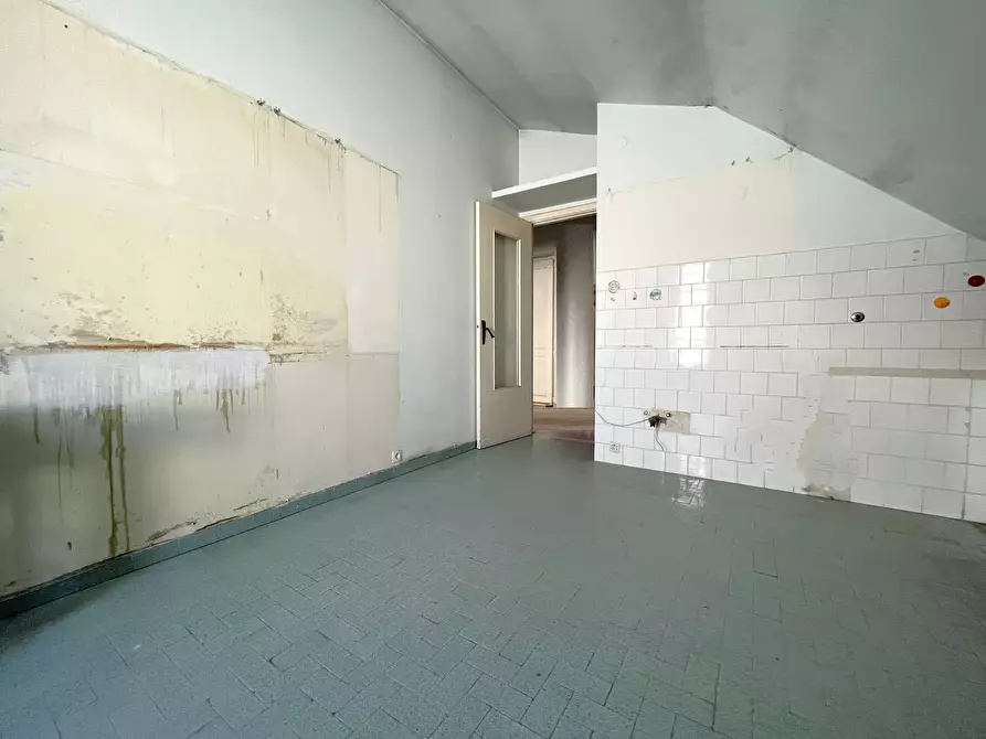 Immagine 11 di Attico in vendita  a Catanzaro