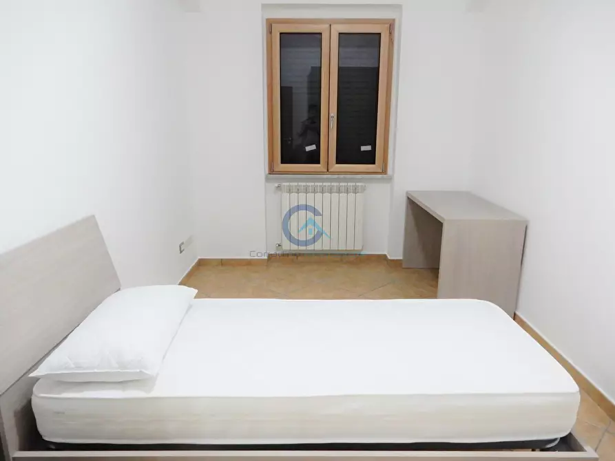 Immagine 7 di Stanza singola in affitto  a Catanzaro