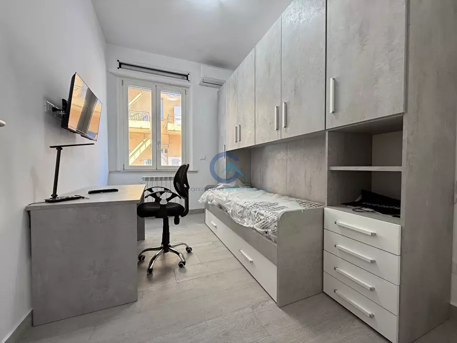 Immagine 12 di Stanza singola in affitto  a Catanzaro