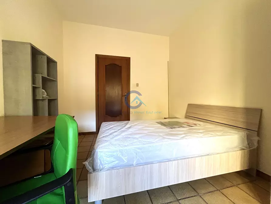 Immagine 9 di Stanza singola in affitto  a Catanzaro