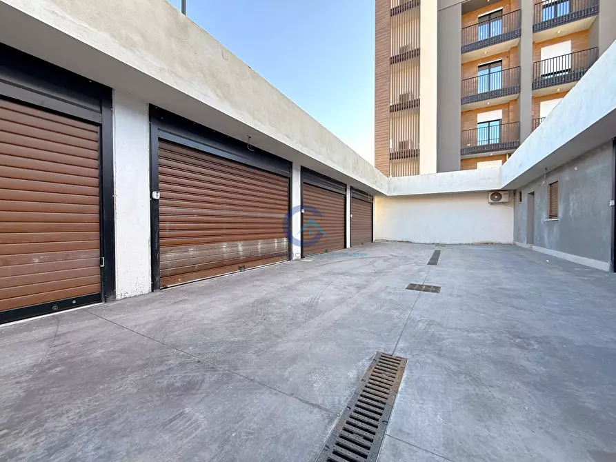Immagine 4 di Garage in affitto  in Viale Crotone 151 a Catanzaro