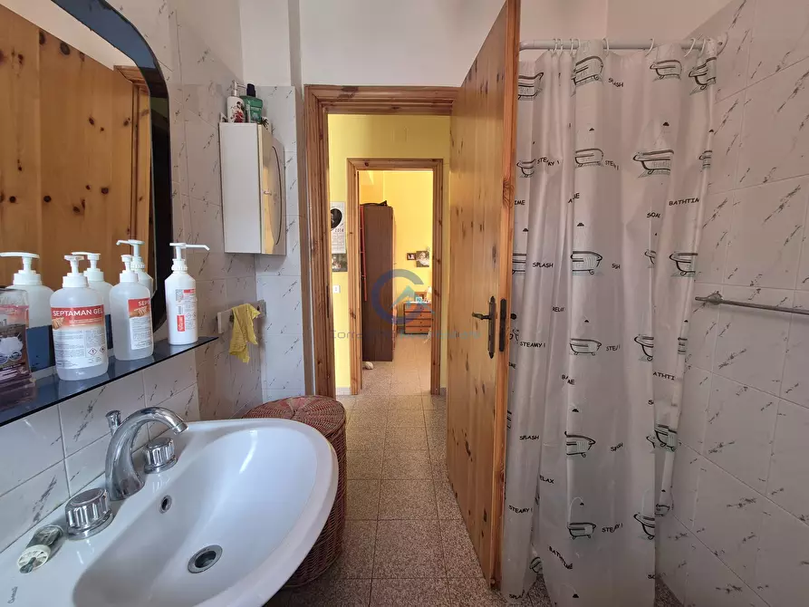 Immagine 11 di Casa trifamiliare in vendita  in VIA DELLE ORCHIDEE 13 a Squillace