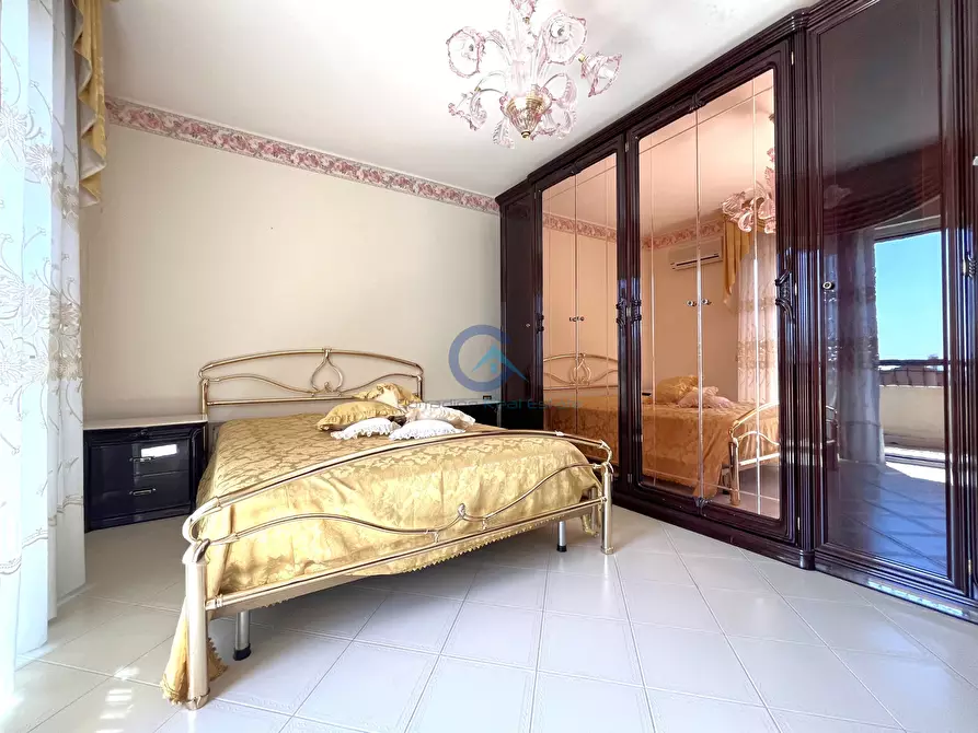 Immagine 23 di Casa bifamiliare in vendita  in Via delle Rose 17 a Soverato