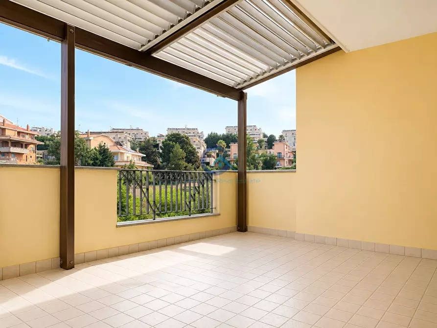Immagine 8 di Trilocale in affitto  a Catanzaro
