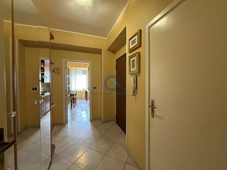 Immagine 10 di Trilocale in vendita  in Via Eraclea 36d a Catanzaro