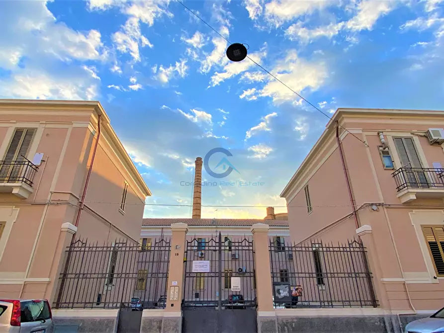 Immagine 1 di Trilocale in vendita  in Piazza Venezia 1 a Catanzaro