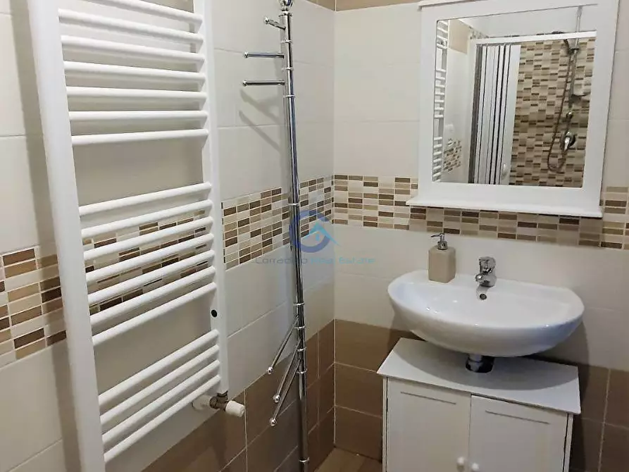 Immagine 11 di Stanza singola in affitto  a Catanzaro