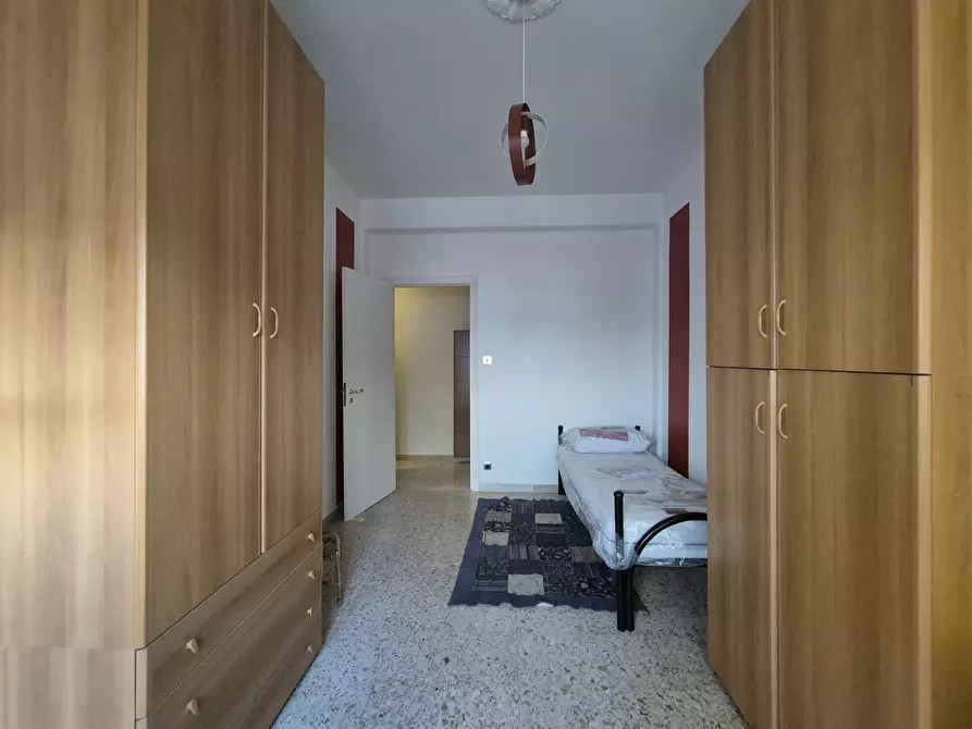 Immagine 11 di Stanza singola in affitto  a Catanzaro