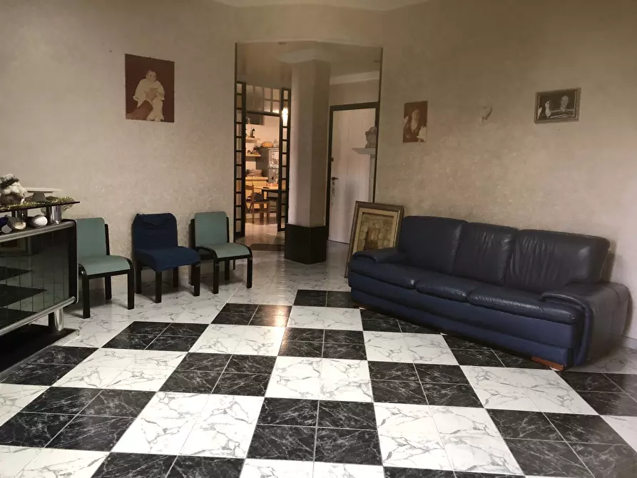 Immagine 4 di Pentalocale in vendita  in V.LE SANTA PANAGIA a Siracusa