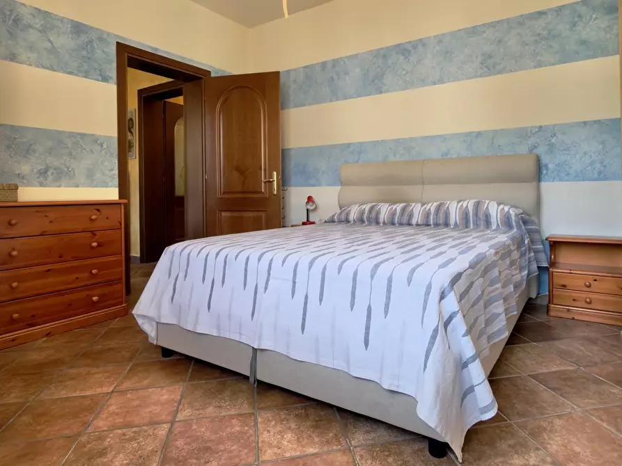 Immagine 16 di Quadrilocale in vendita  a Nave