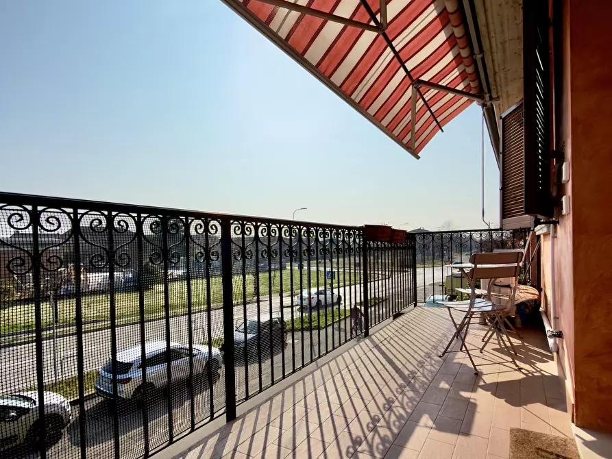 Immagine 9 di Bilocale in vendita  in Via N. Castellini a Rezzato