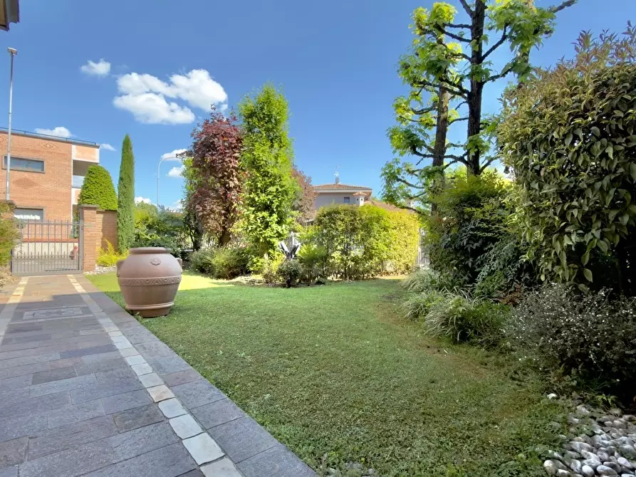 Immagine 7 di Casa indipendente in vendita  in Via Donatori di Sangue a Cazzago San Martino