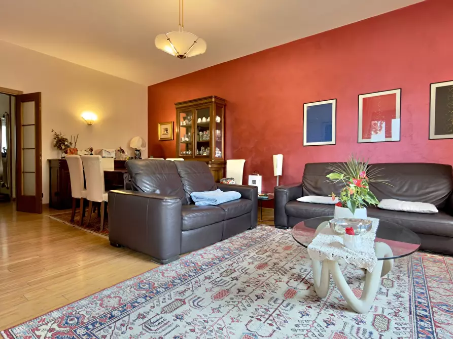 Immagine 5 di Quadrilocale in vendita  a Brescia