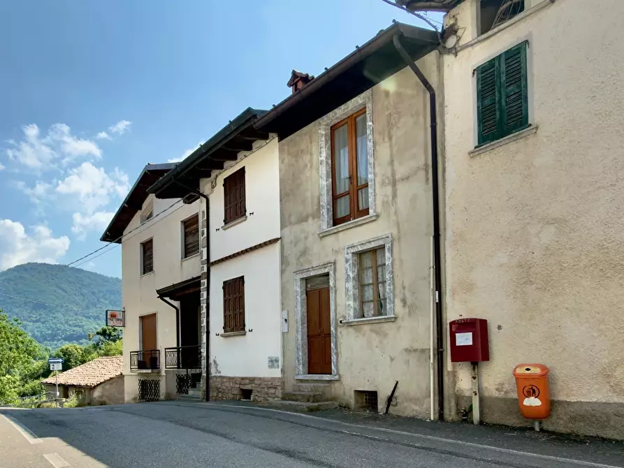 Immagine 21 di Porzione di casa in vendita  in Via per Noffo 29 a Pertica Alta