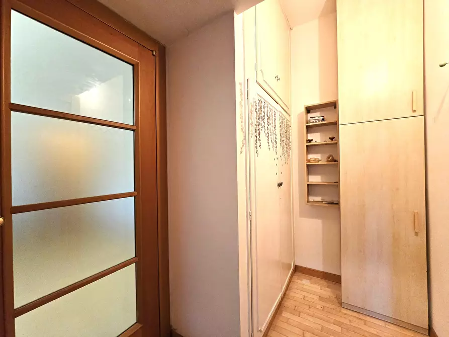 Immagine 20 di Bilocale in affitto  in Via Francesco Cocco Ortu 120 a Roma