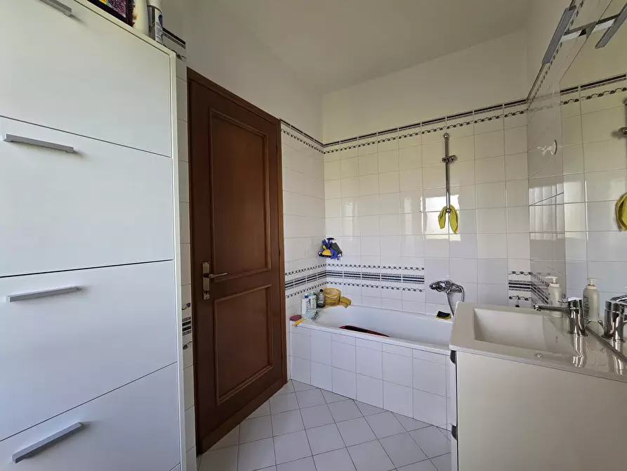 Immagine 20 di Trilocale in vendita  in Via Giuseppe Rosaccio 103 a Roma