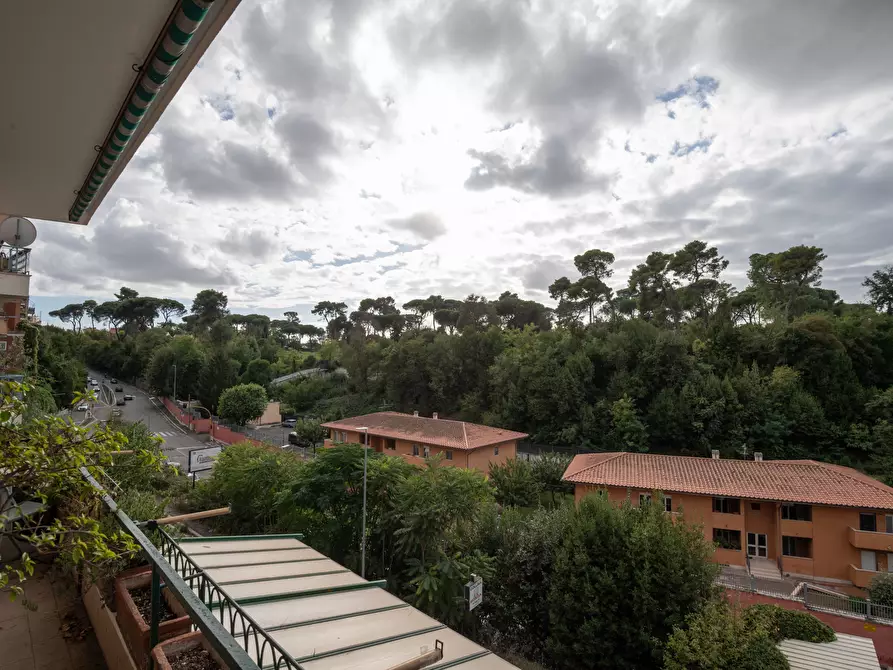 Immagine 30 di Pentalocale in vendita  in Via Nerola 16 a Roma