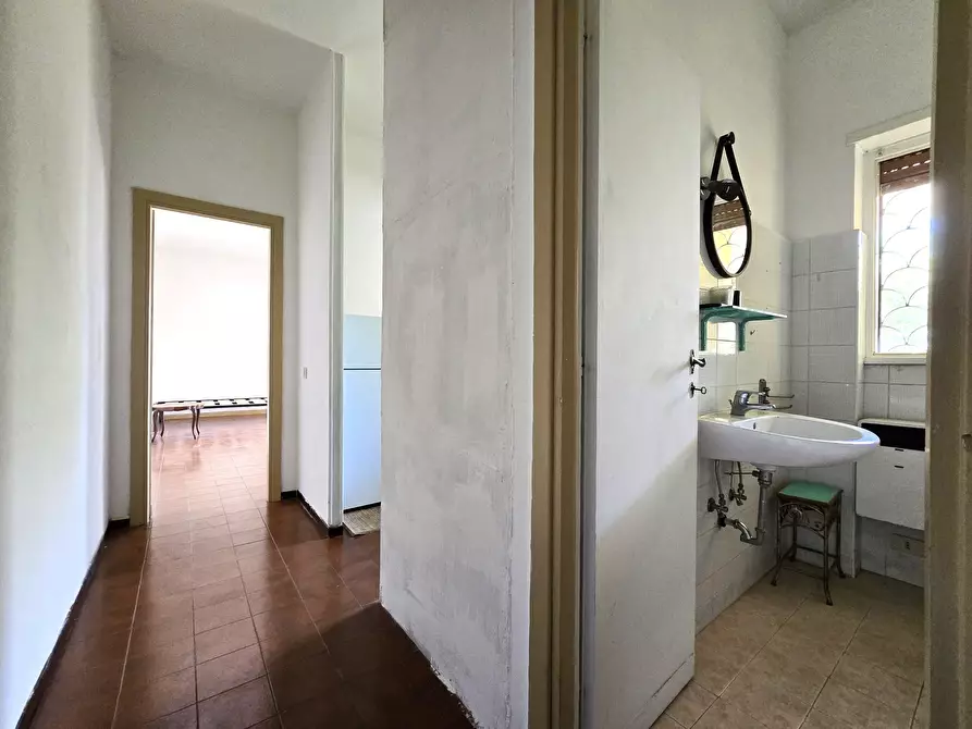 Immagine 16 di Monolocale in vendita  in Via Pietro Frattini 293 a Roma