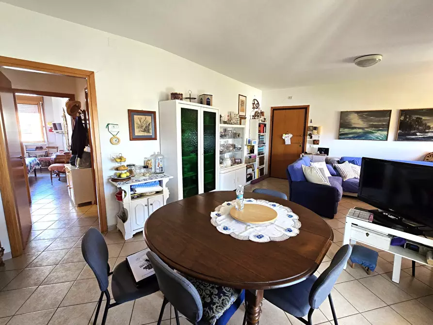 Immagine 10 di Trilocale in vendita  in VIA ROSARIO LIVATINO 3 a Nettuno