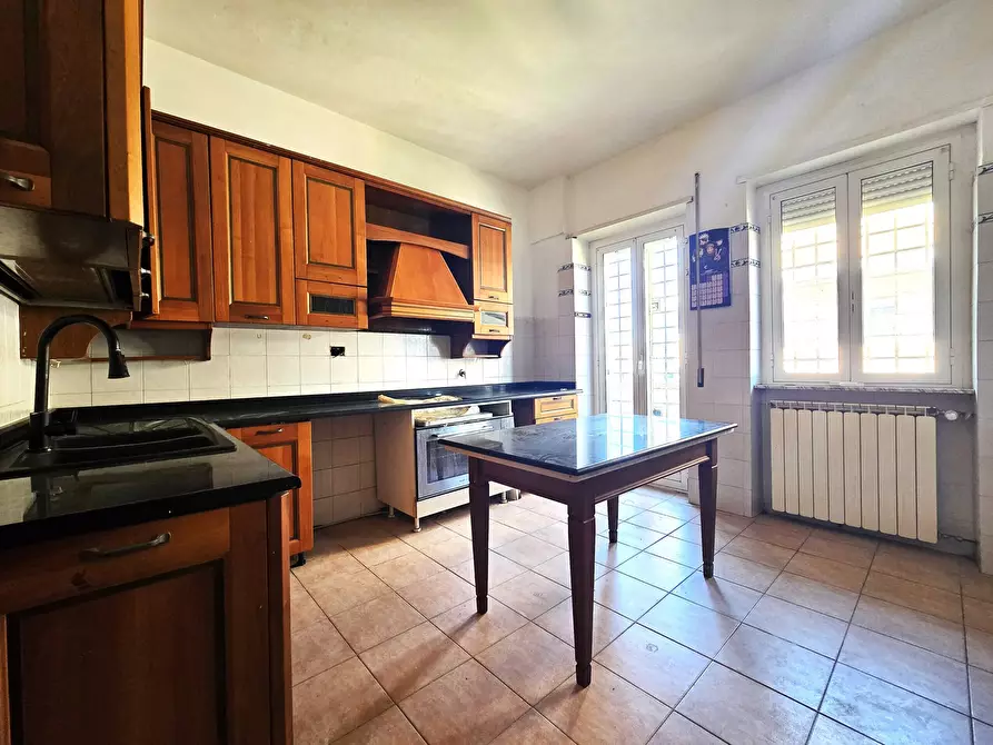 Immagine 15 di Quadrilocale in vendita  in Via Mario Canavari 11 a Roma