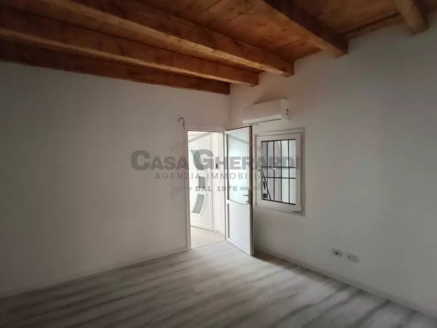 Immagine 5 di Bilocale in vendita  in Via Vittorio Emanuele II a Ponte San Pietro