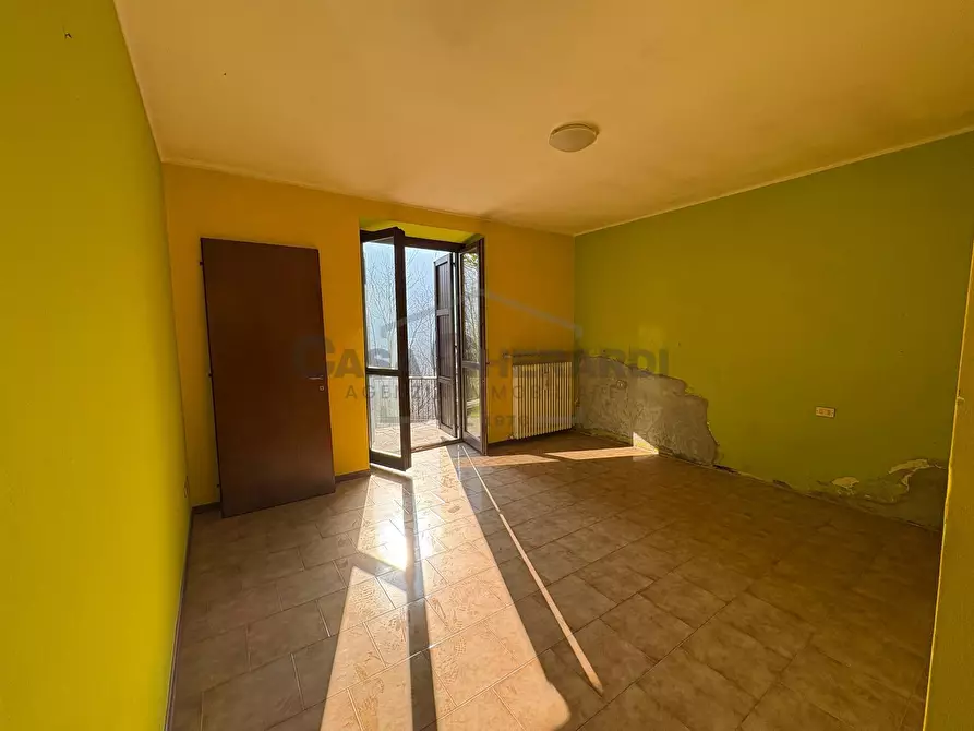 Immagine 28 di Rustico / casale in vendita  in Via Santa Geltrude Comensoli a Rota D'imagna