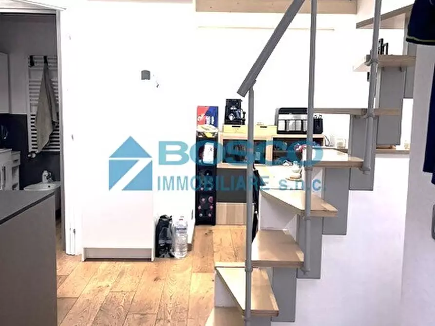 Immagine 2 di Loft/Open space in vendita  in Viale San Bartolomeo 199 a La Spezia