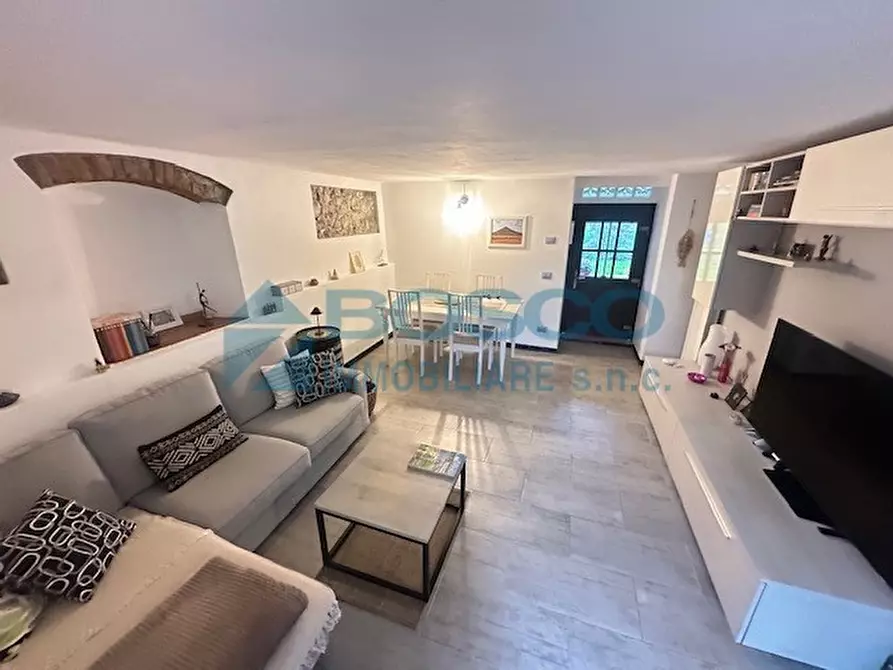 Immagine 20 di Casa bifamiliare in vendita  in Via Canale a Castelnuovo Magra