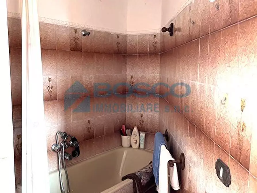 Immagine 10 di Pentalocale in vendita  in via Pezzi Grandi a La Spezia