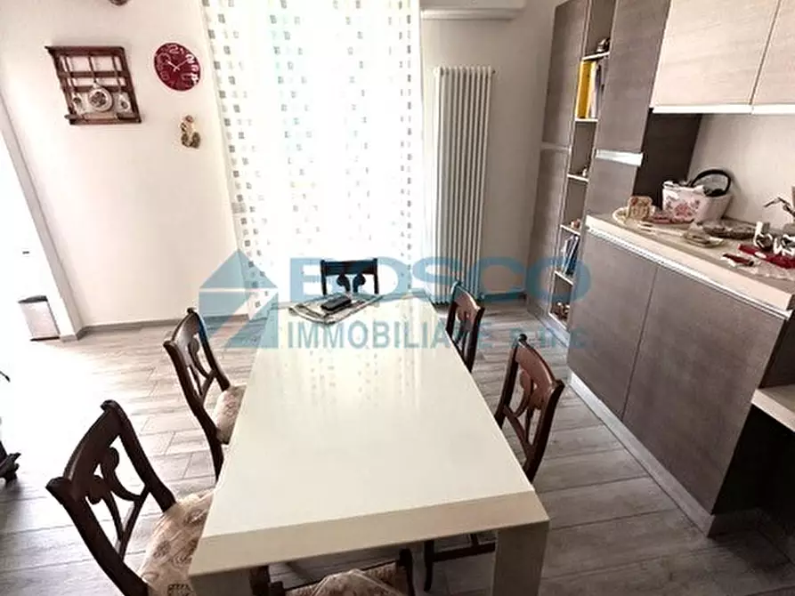 Immagine 10 di Pentalocale in vendita  in Via Paverano 45 a La Spezia