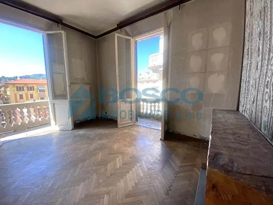 Immagine 22 di Pentalocale in vendita  in Viale Italia 25 a La Spezia