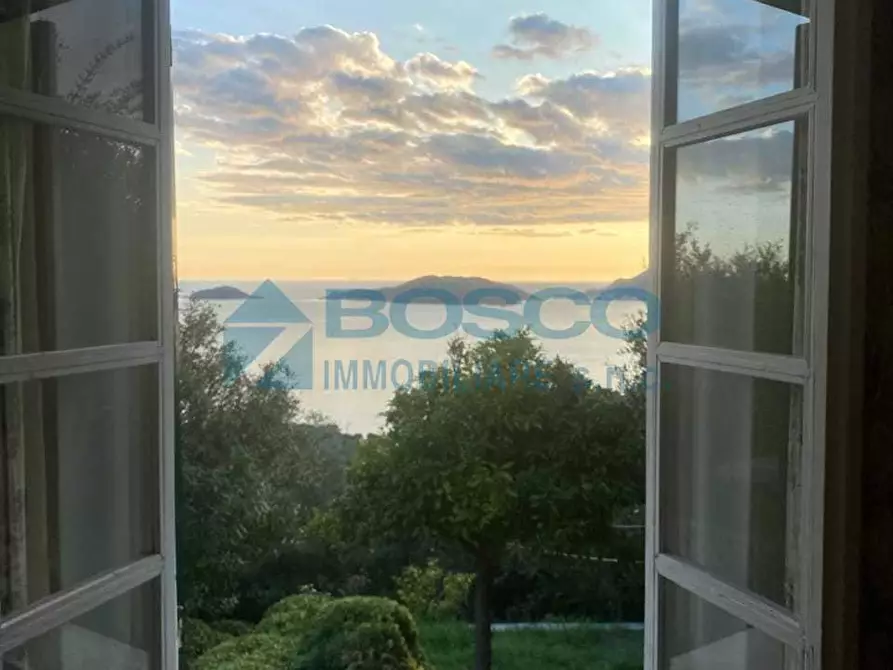 Immagine 9 di Villa in vendita  in La Serra a Lerici