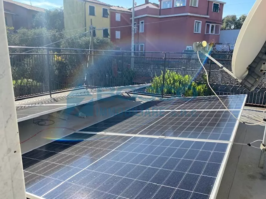 Immagine 16 di Quadrilocale in vendita  in Via Gazzoli a Lerici