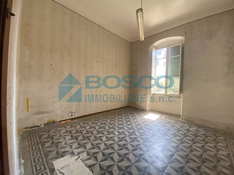 Immagine 11 di Pentalocale in vendita  in Piazza Benedetto Brin 5 a La Spezia