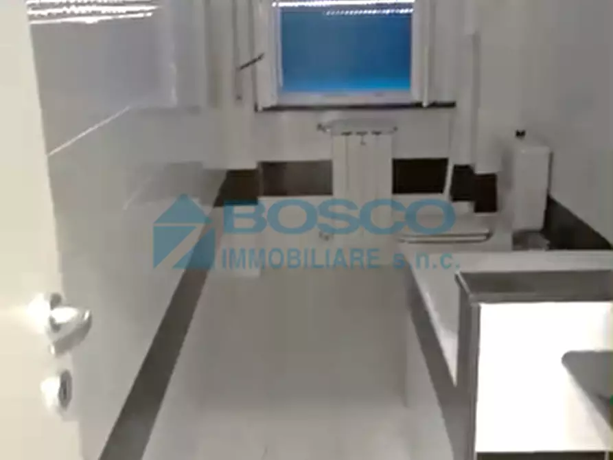 Immagine 14 di Trilocale in affitto  in Viale Italia 395 a La Spezia